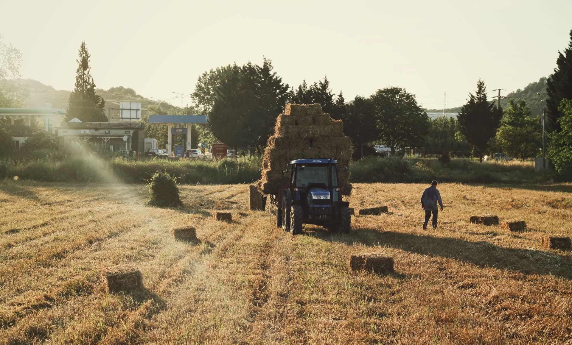 Jugometal – traktori, IMT, Solis, Belarus, Mahindra, Carraro, YTO, John Deere, rezervni delovi za traktore i poljoprivredna mehanizacija vrhunskog kvaliteta za pouzdan i efikasan rad na njivi.