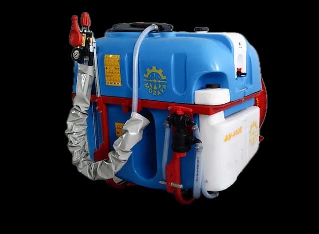 Namenjeni su zaštiti plantažnih zasada vinograda, voćnjaka, hmelja i šuma. Uz pomoć atomizera se postiže najkvalitetnija zaštita